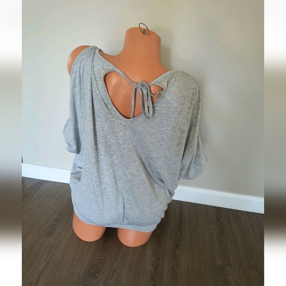 Lascana for Venus Cold Shoulder Sequin Keyhole Dolman SS Top Gray Size XS - Picture 4 of 8